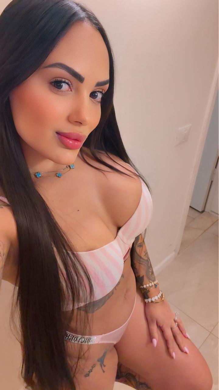 in-Haifa-Brazilian-beauty-Graceful_6