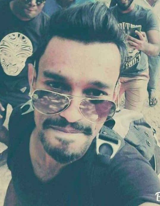 77e0c394e19875782536b48bdb28207c9c60cd3c149c_1280